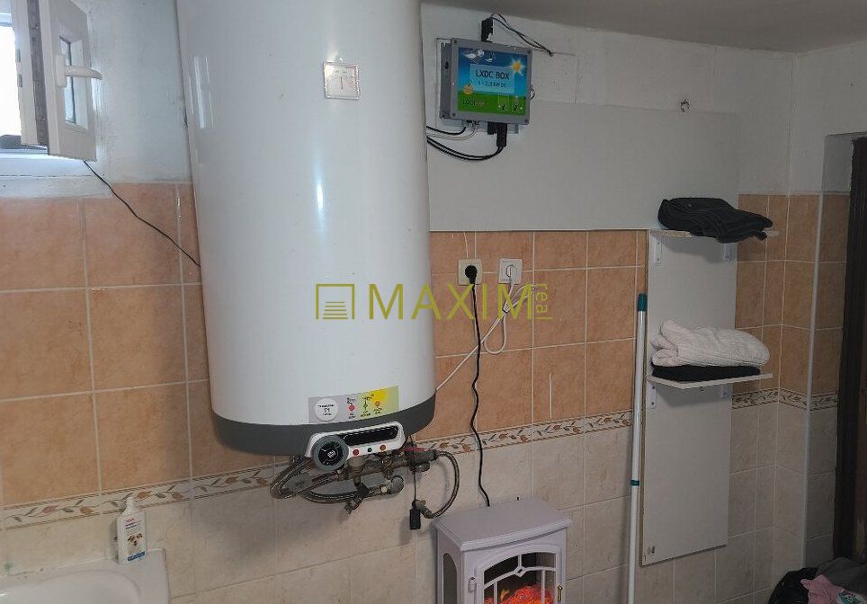 Ponúkam na predaj rodinný dom v obci Ružindol, vhodný na pok - 14