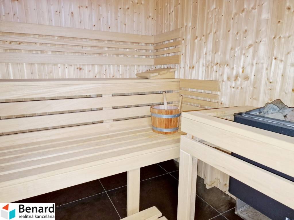 2 IZBOVÝ BYT, VEĽKÁ LOMNICA,VYSOKÉ TATRY,GARAŽOVÉ STÁTIE - 14