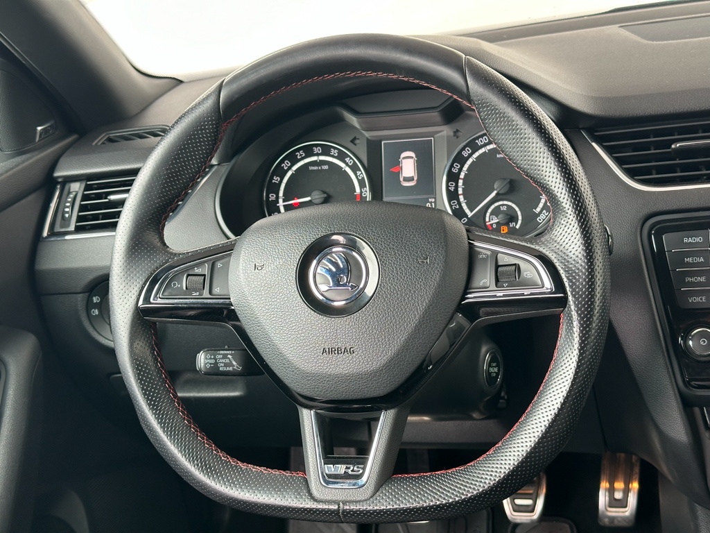 483- Škoda,Octavia Combi RS,2015,nafta,2.0 TDI RS,135kw - 14