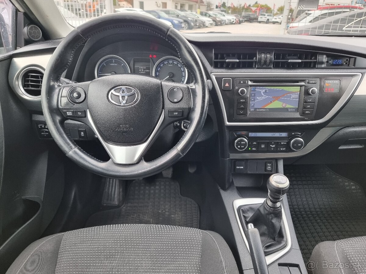 Toyota Auris Touring Sports 1.4 l D-4D DPF Style za 5.690 € - 14