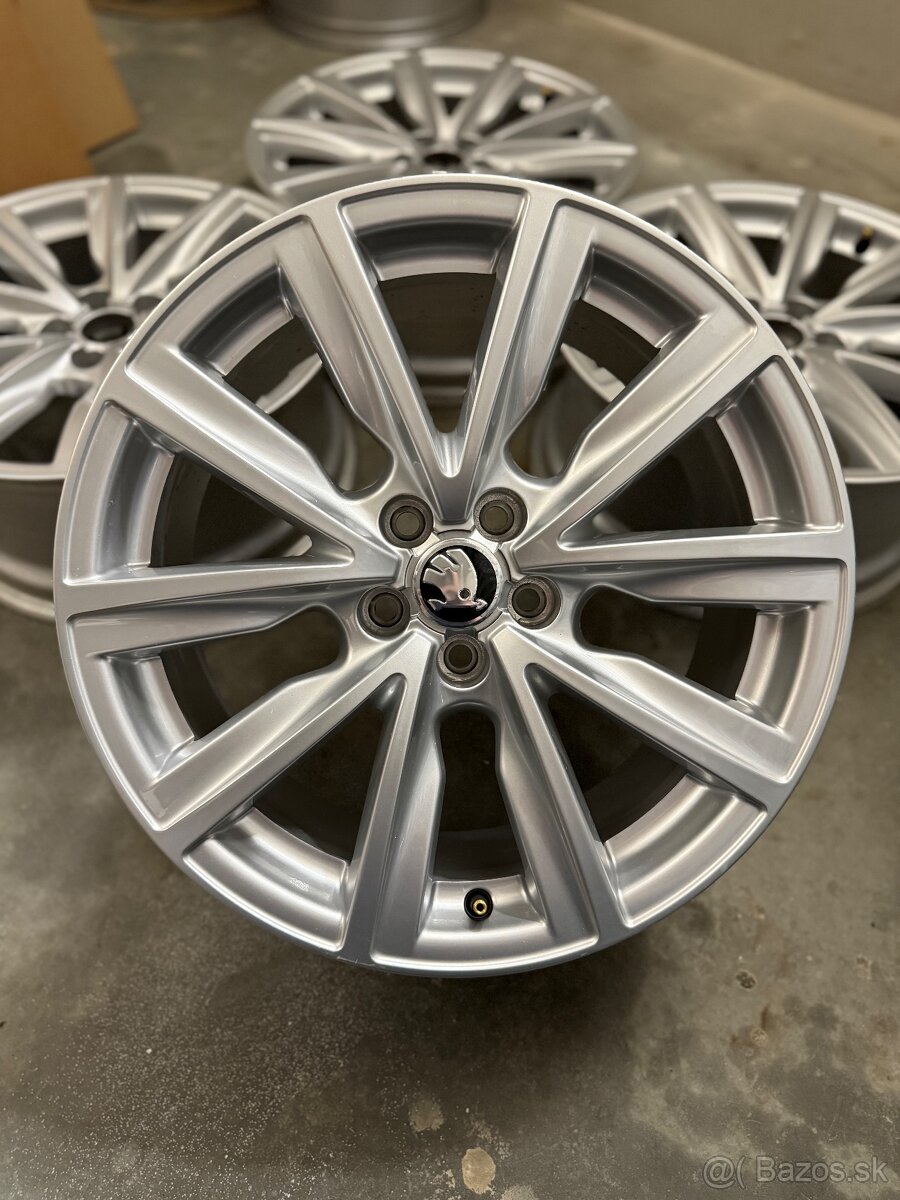 Hliníkové disky 5x100 R17 Audi A1 , Kamiq , Scala, Fabia - 14