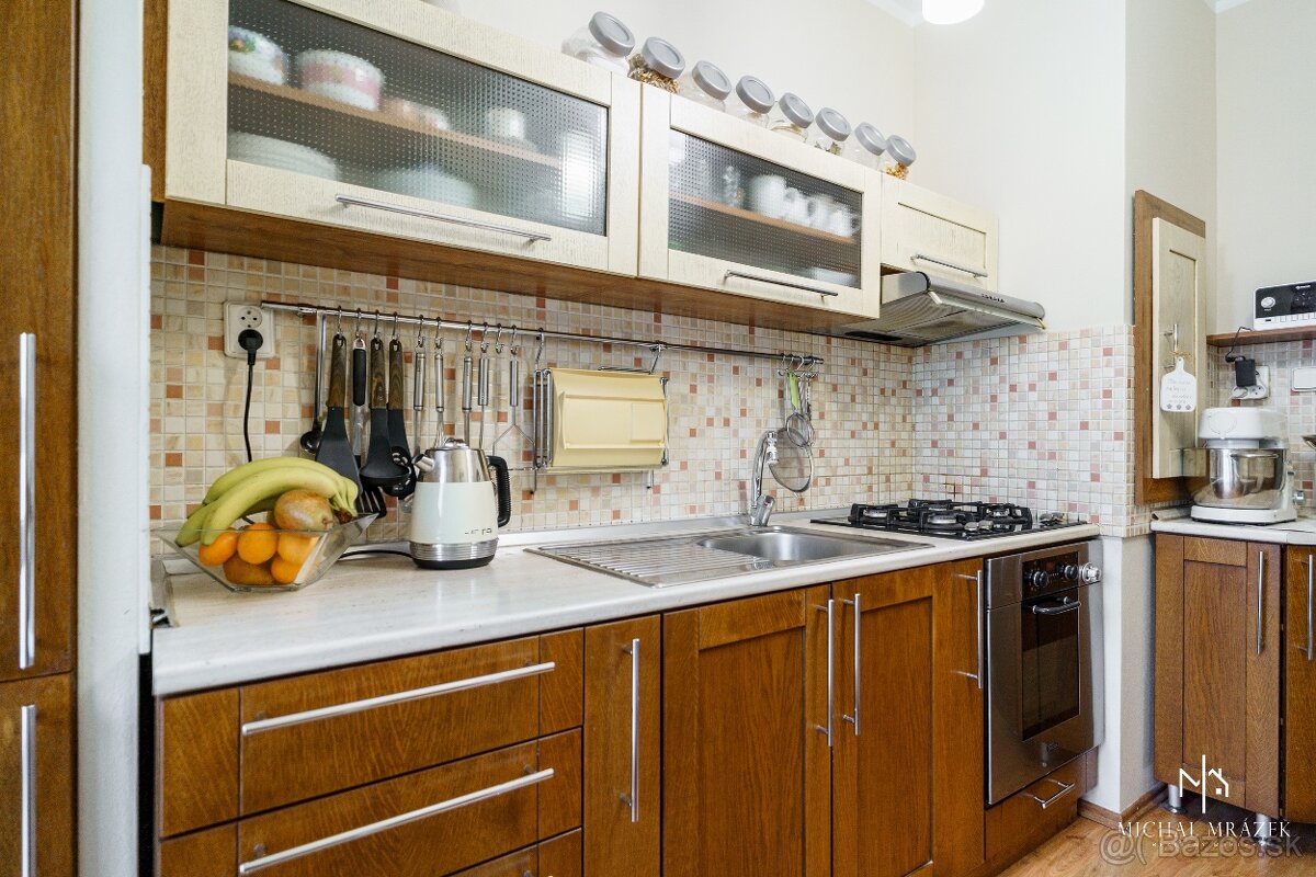 Na predaj vkusne zrekonštruovaný 3-izbový byt s lodžiou ... - 14