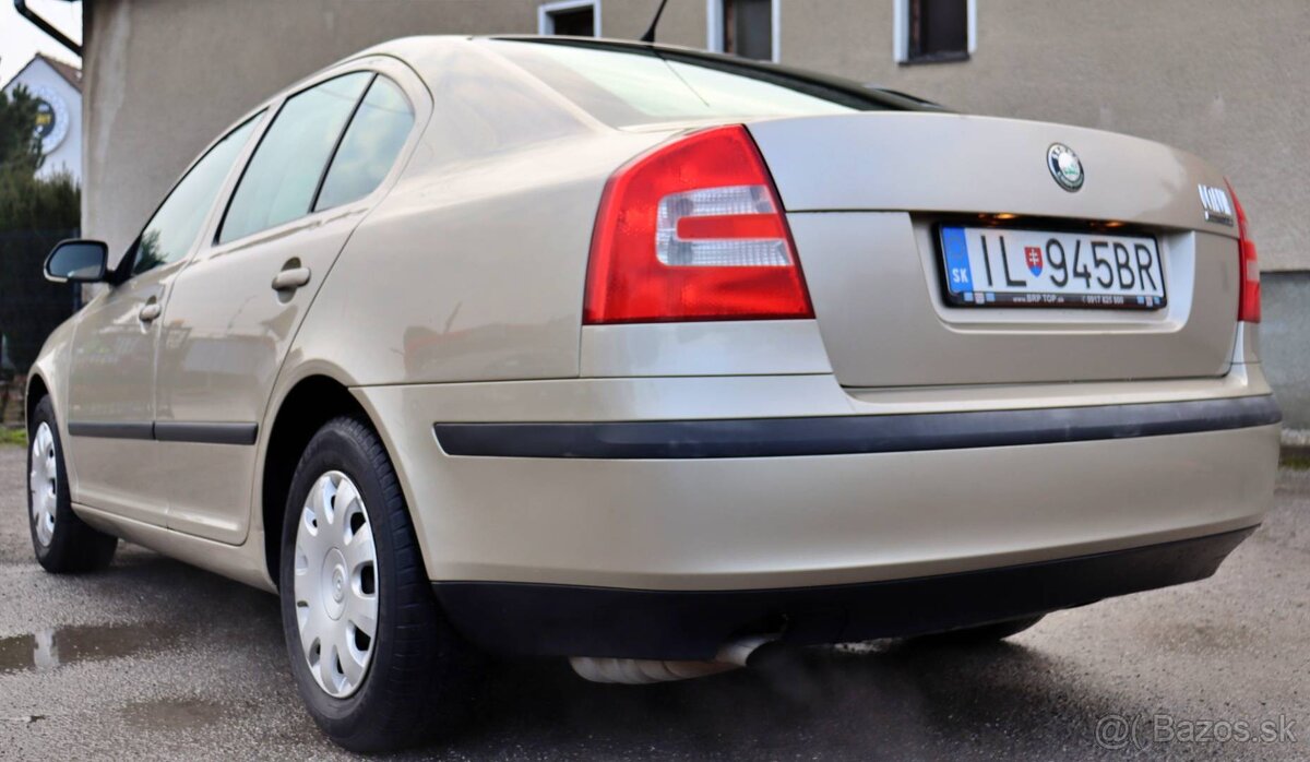 Škoda Octavia 1.6 Ambiente - 14