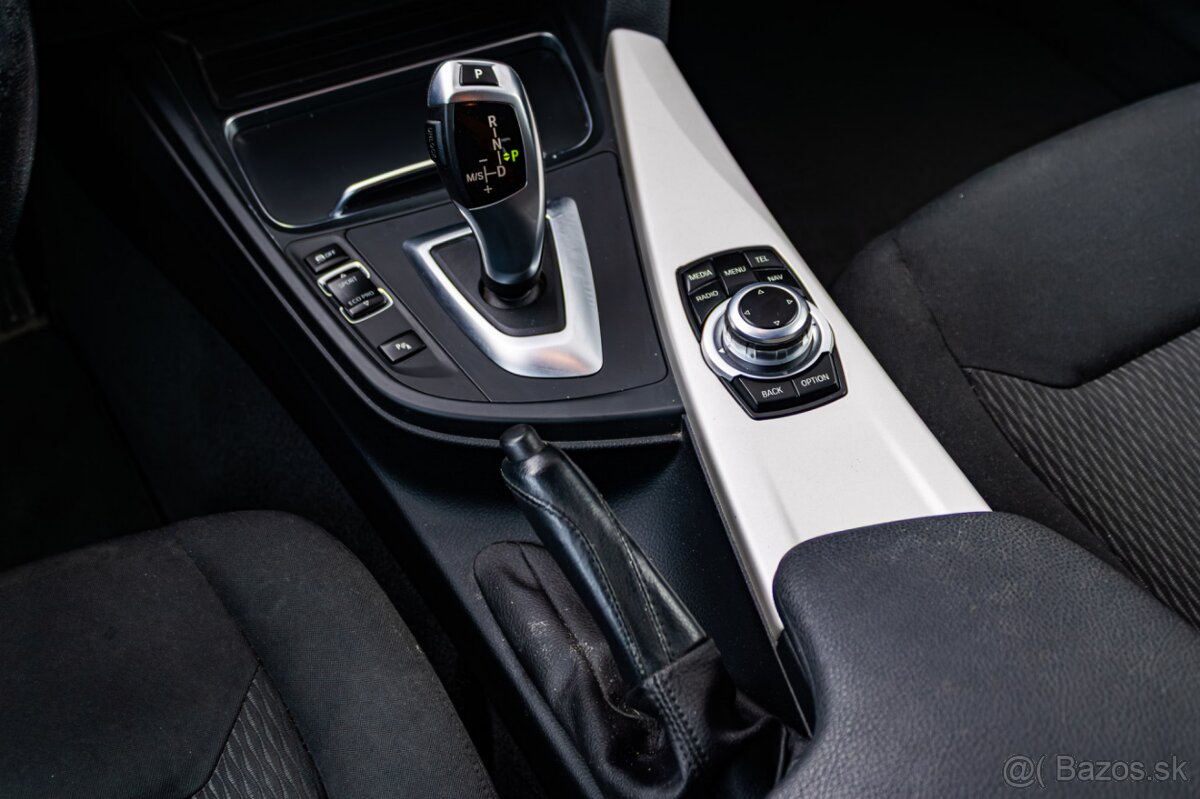 BMW Rad 3 318d GT 100kW / TOP STAV / Sezónne prezutie / - 14