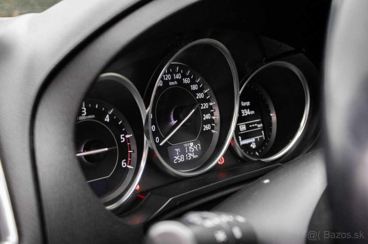 Mazda 6 Combi 2.2 Skyactiv-D, 110kW, M6 - 14