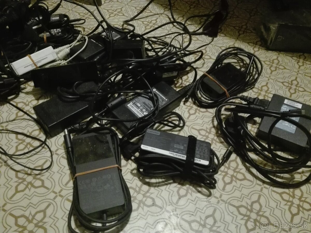 Nabíjačky, Adaptery, Káble VGA,LAN atd. - 14