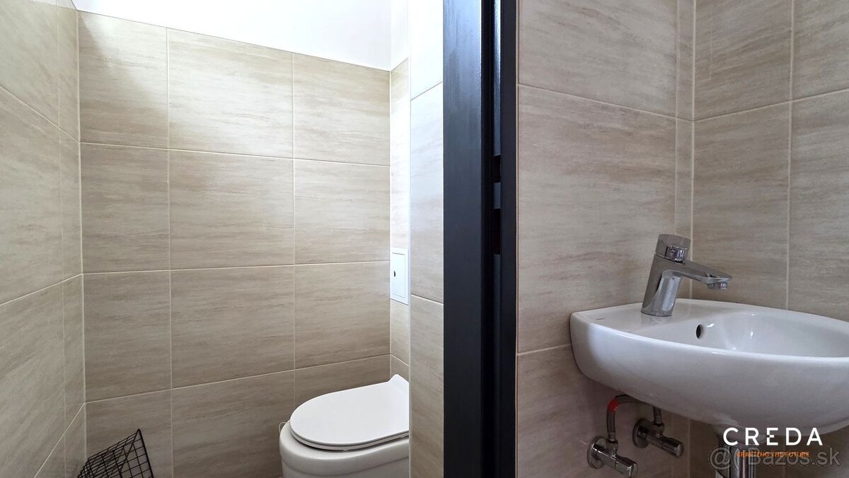 CREDA | prenájom komerčný objekt, Nitra, Novozámocká - 14