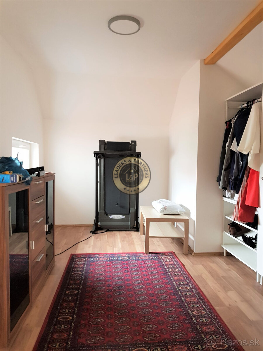 PREDAJ 5izbový rodinný dom Rajka - 14