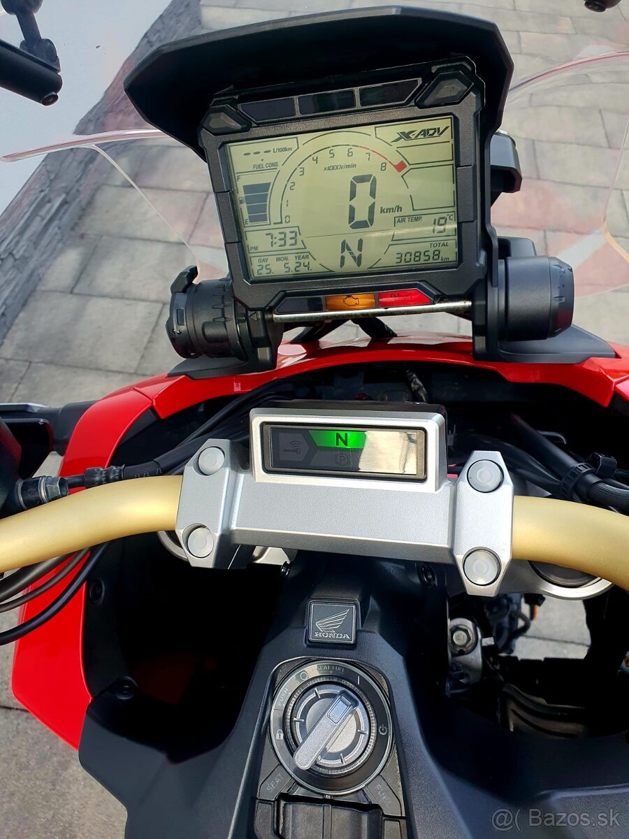Honda X ADV 750 - 14