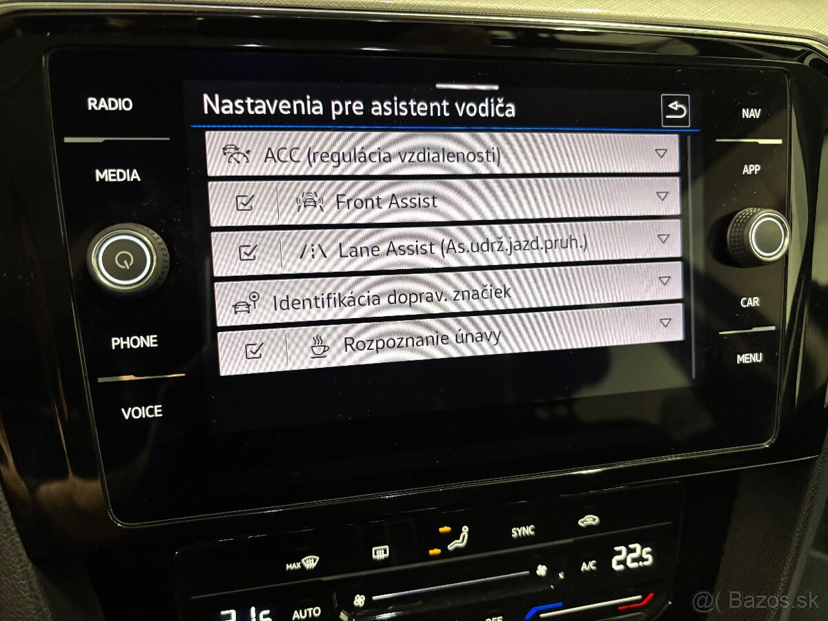 Volkswagen Passat Variant 2.0 TDI EVO Elegance DSG - 14