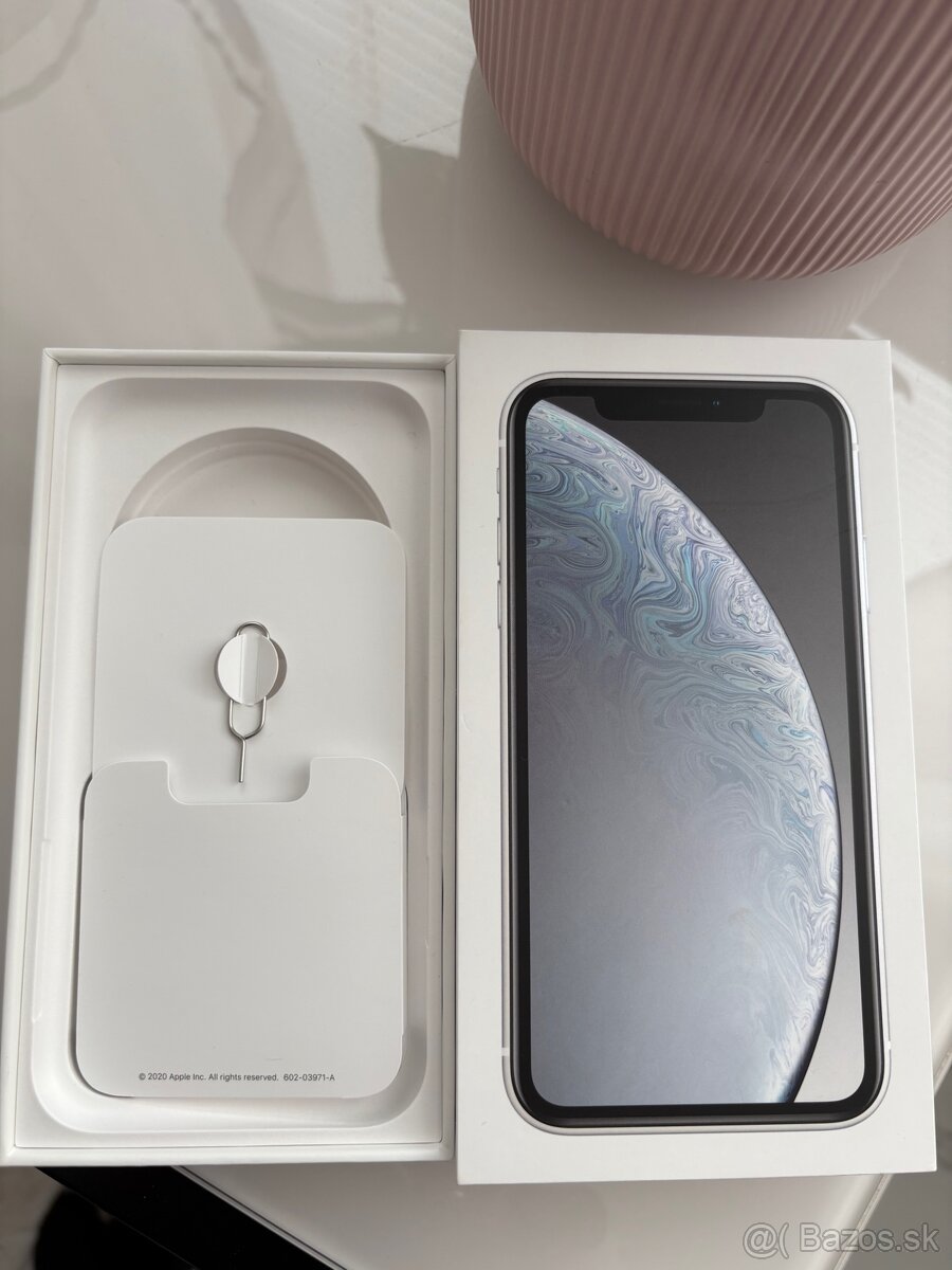 iPhone XR 64GB biely - 14