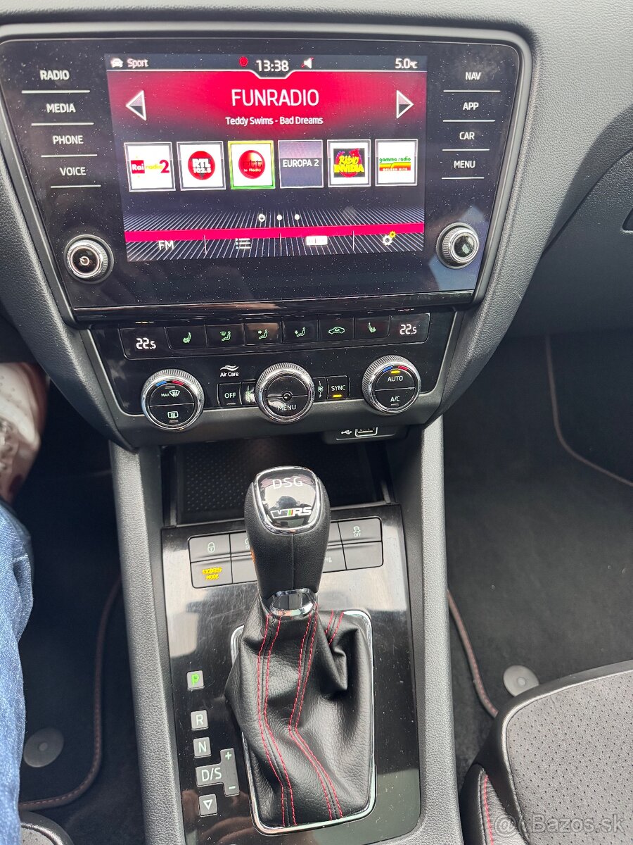 Škoda Octavia Combi RS 180kW, 2018, DSG - 14