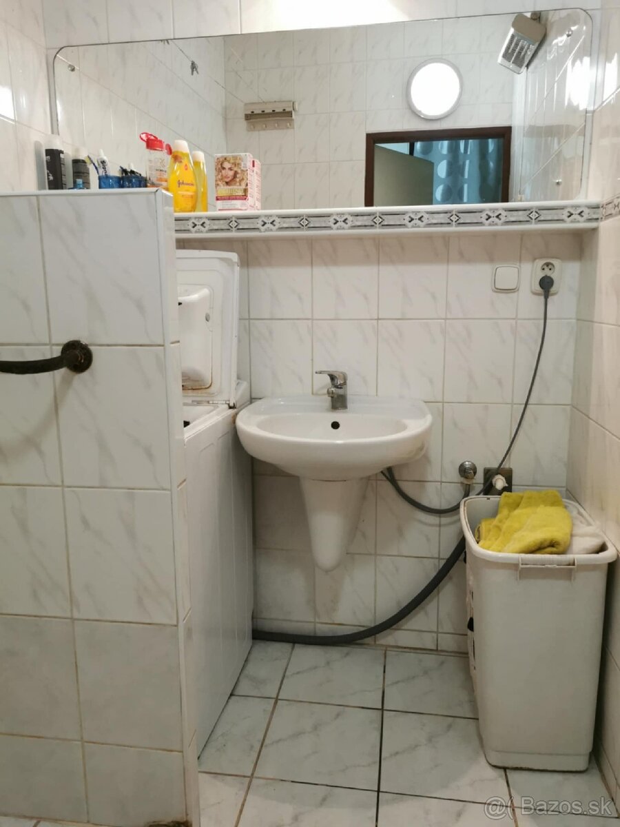 Slnečný 3-izbový byt, 83m2, 2 balkóny, Stred - 14