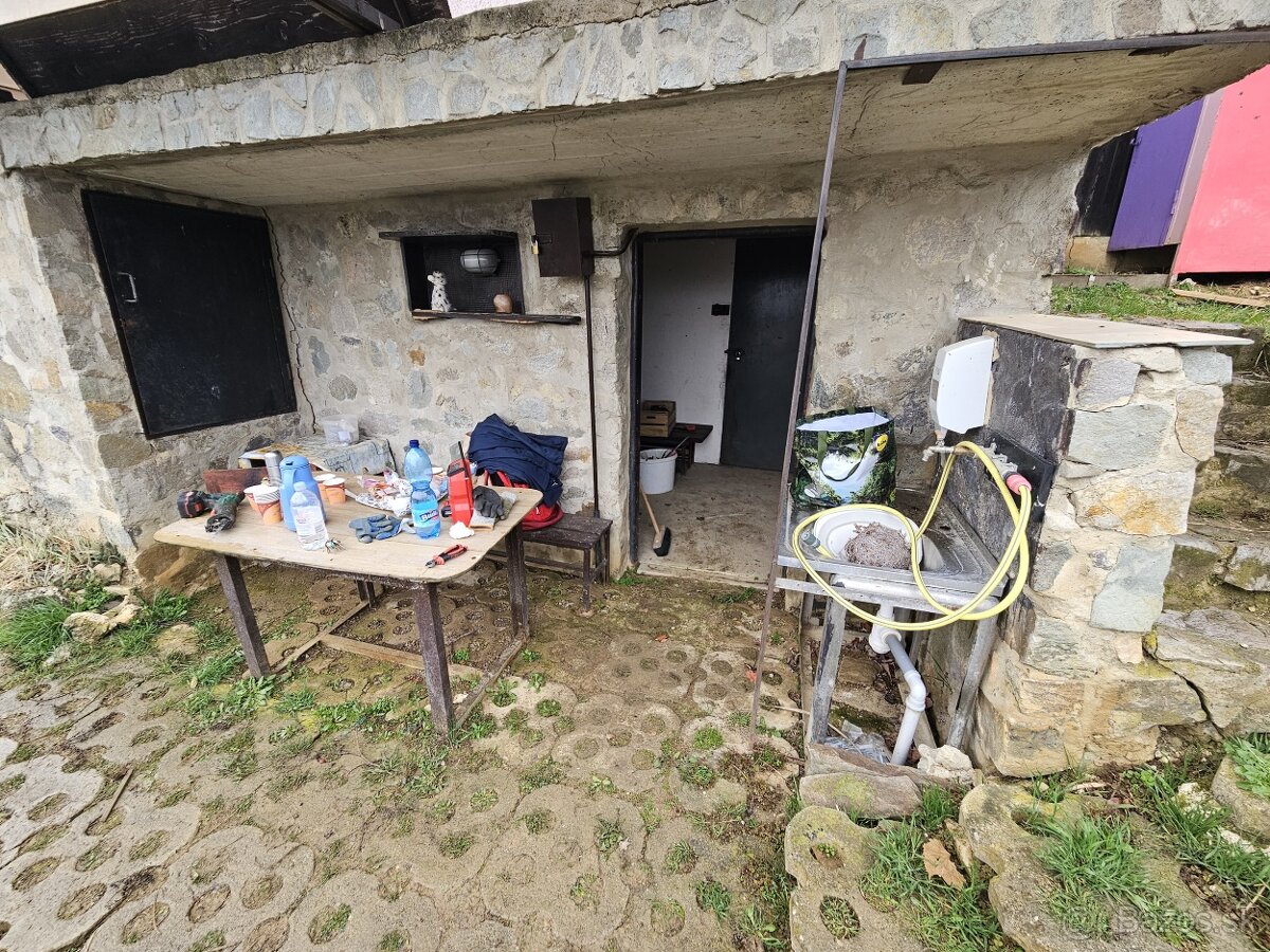 Záhradka s chatkou - 14