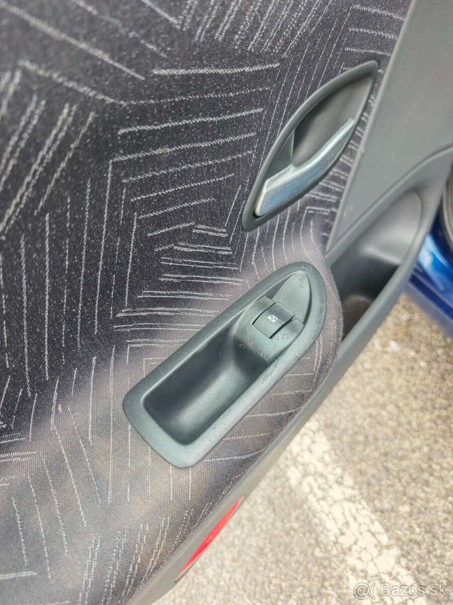 Renault Laguna Grandtour - 14