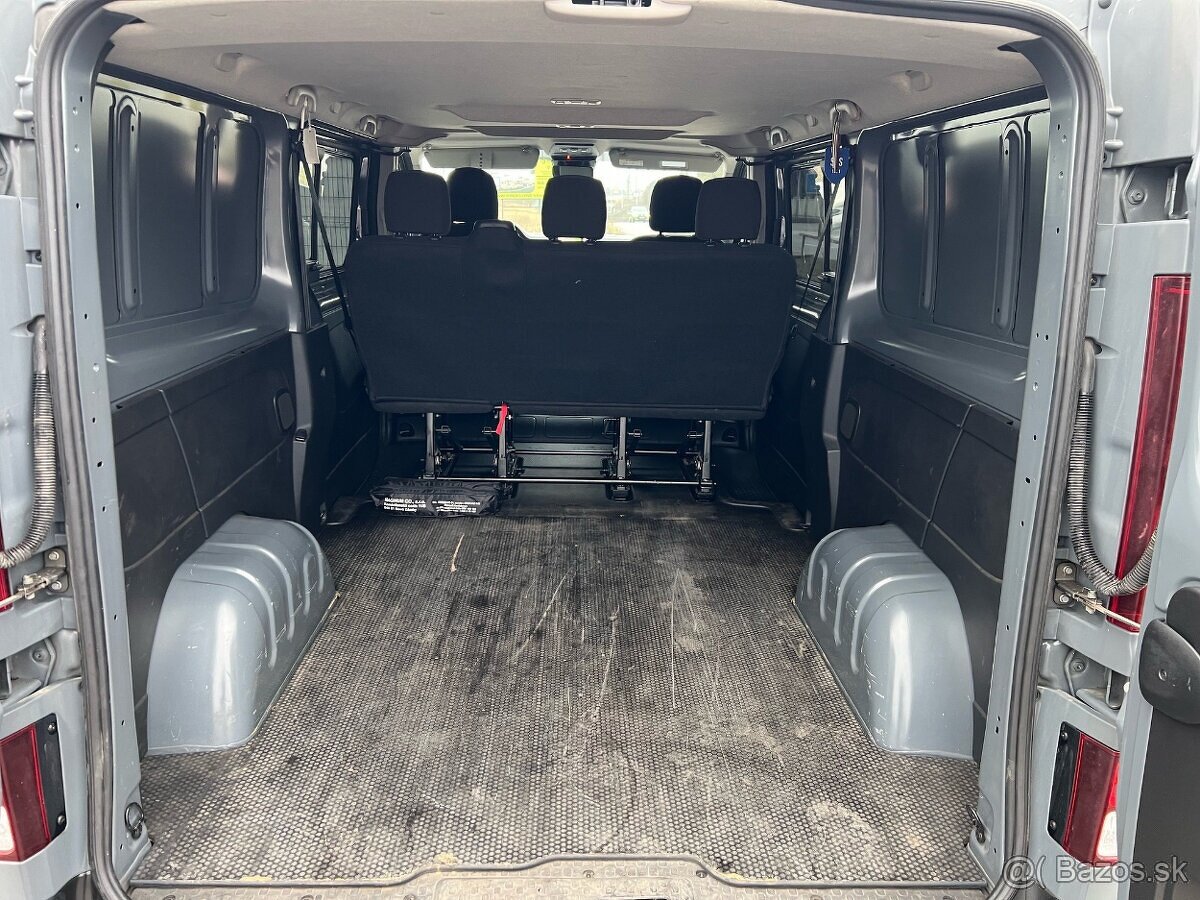 Renault Trafic 2.0 DCI diesel, 110kW, MT/6, rok:06.2023. - 14