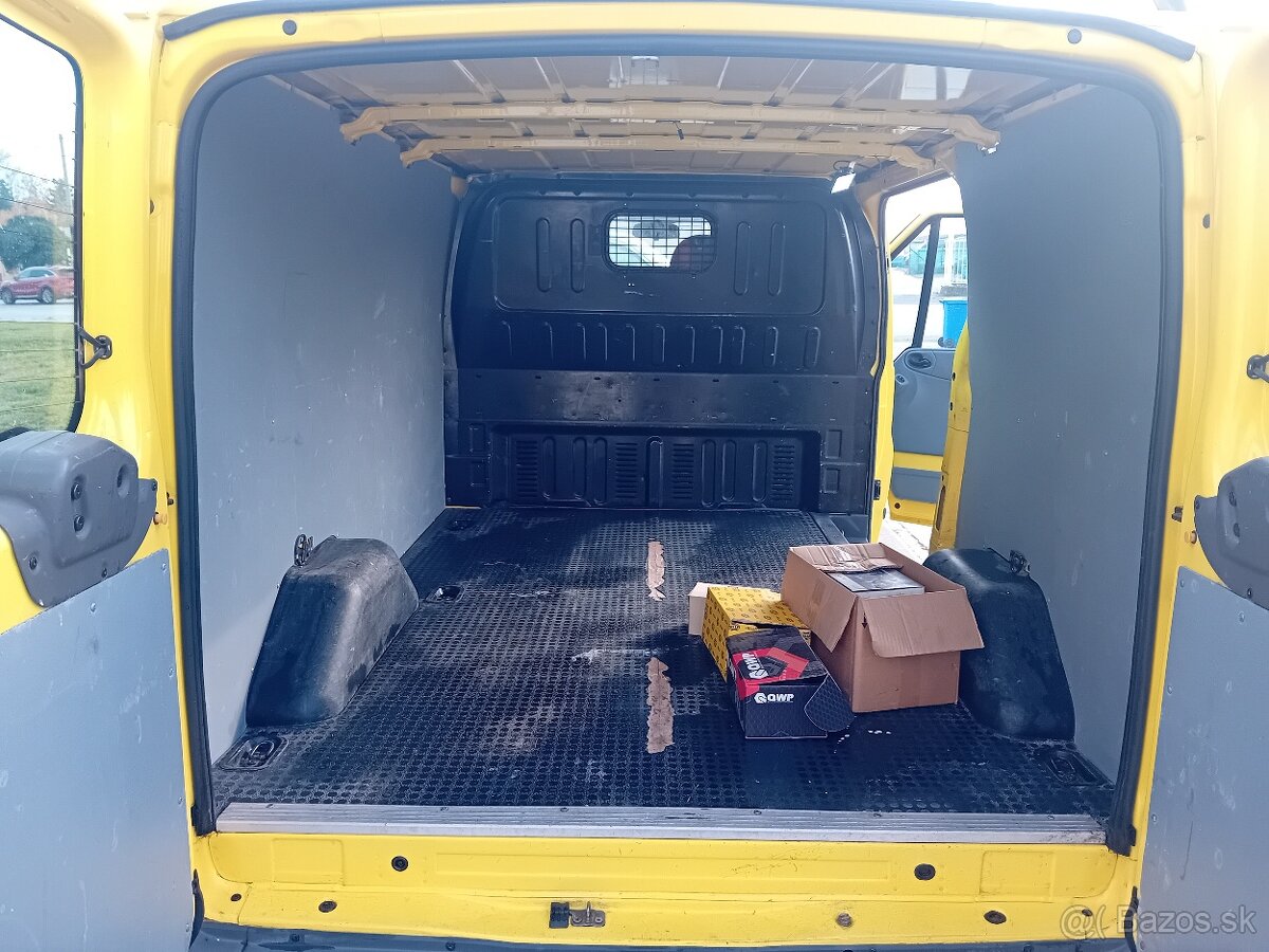 Ford Transit 300K 2,4D 103KW 4X4 - 14