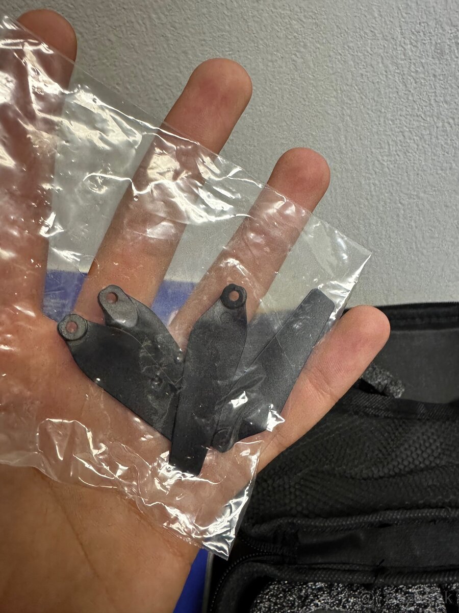 🚁 Mini dron s HD kamerou – vo veľmi dobrom stave - 14