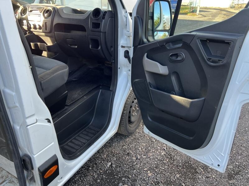 Prodám Renault Master 2.3DCi,92kw,L3H2,ČR,klima,DPH - 14