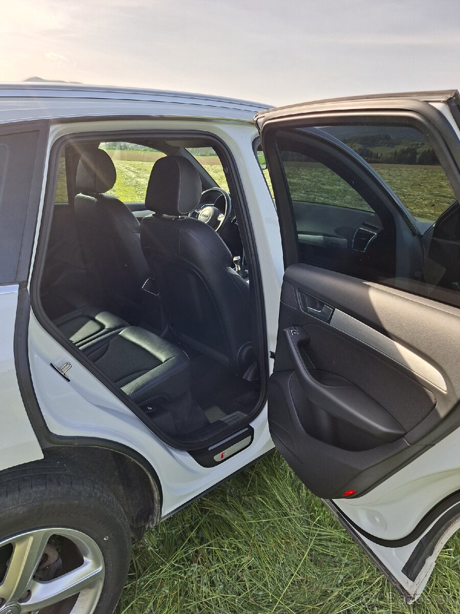 Audi Q5 2.0 tdi Quattro MANUÁL - 14