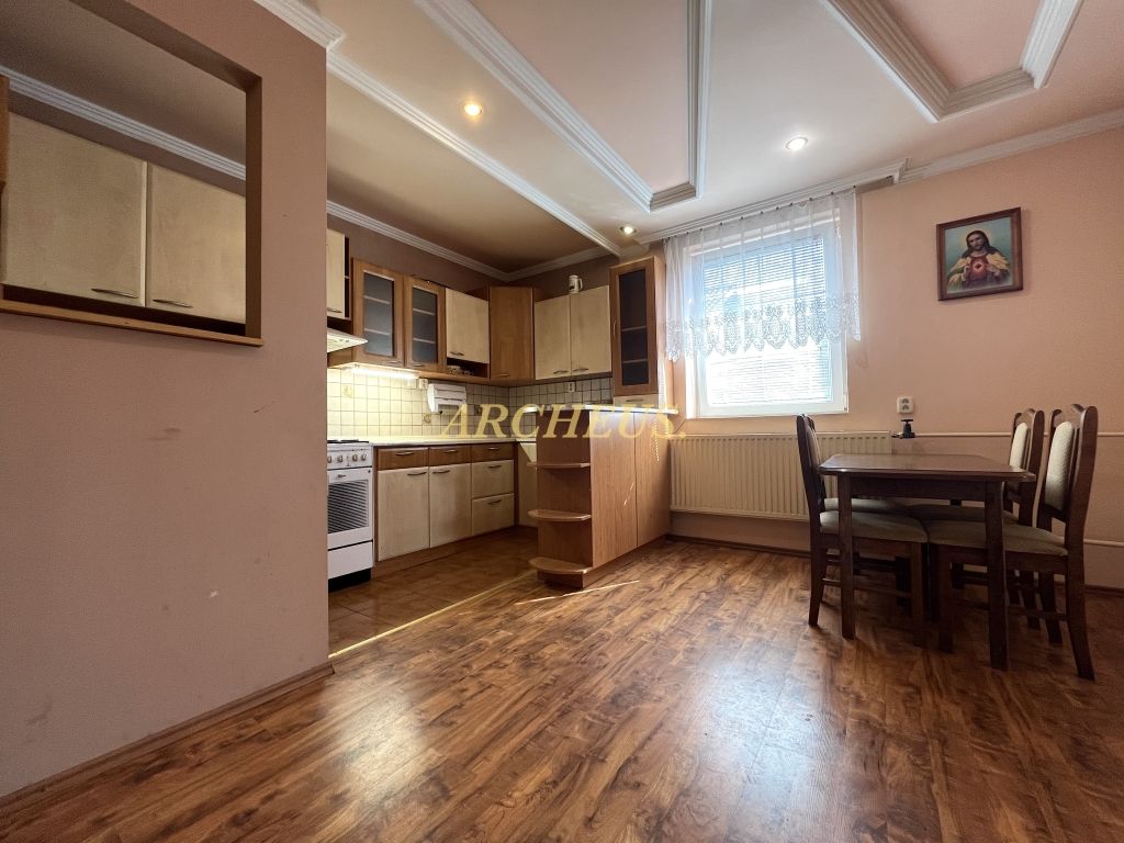 NA PREDAJ - RODINNÝ DOM, ZLATÉ, 8 KM OD BARDEJOVA - 14