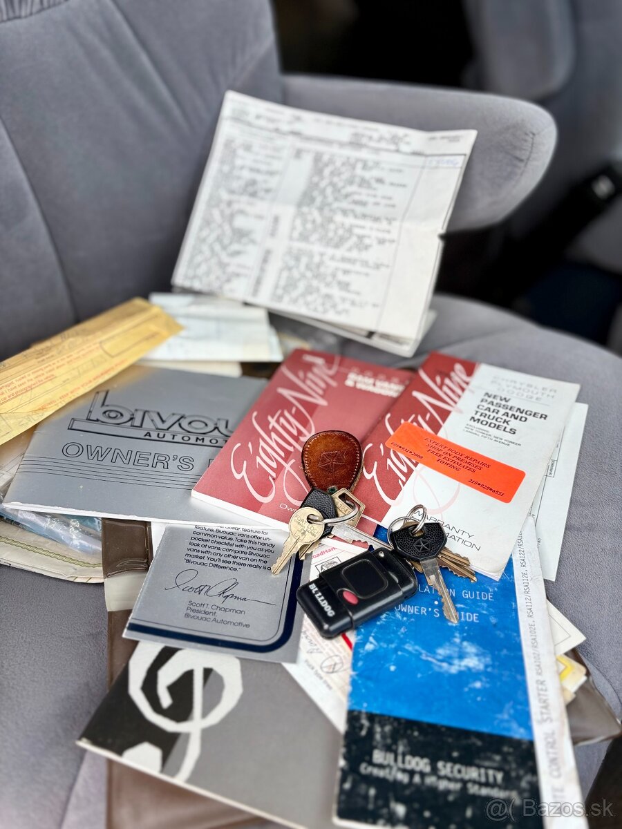 1989 Dodge B-250 RAM VAN Bivouac Conversion | PERFEKTNÍ STAV - 14