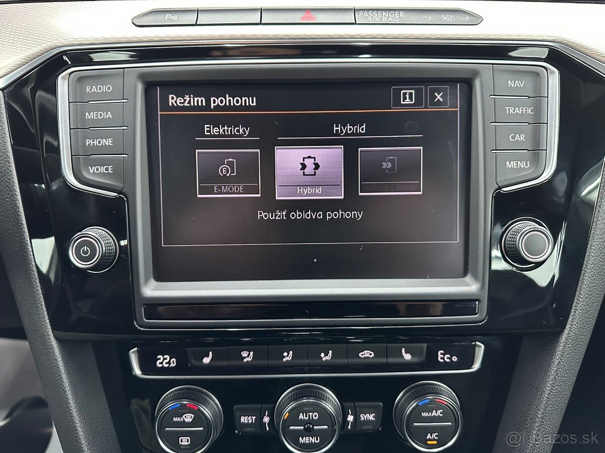 Passat Variant (Combi) GTE Elegance Full LED 160kW Virtual - 14