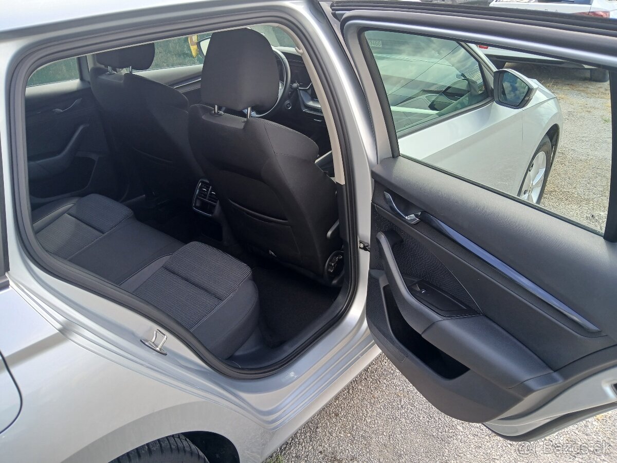 Škoda Octavia IV 2.0 TDI DSG - 14