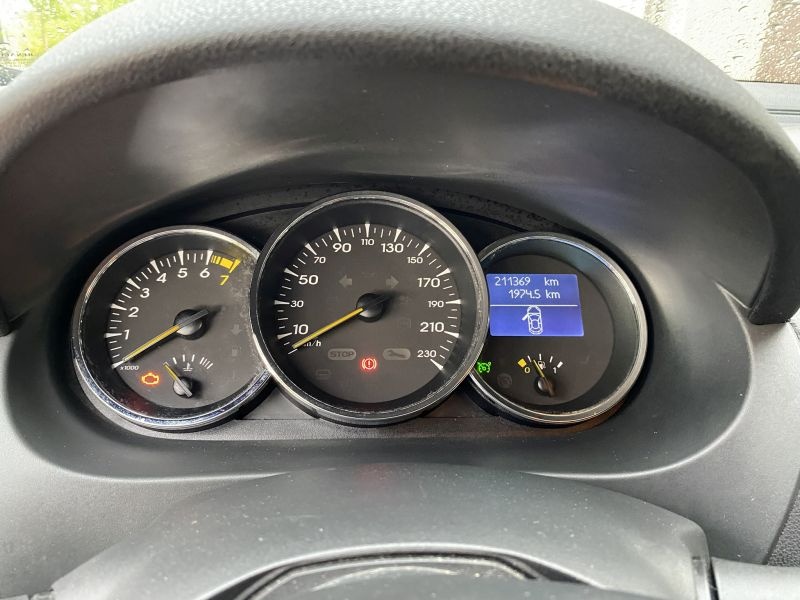 Renault Fluence 1.6 benzín, 81 kW - 14