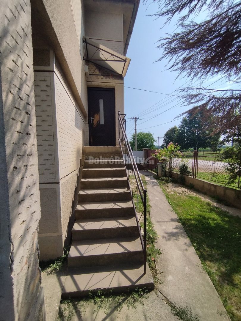 Super ponuka - príjemný rodinný dom pre viacčlennú rodinu s - 14