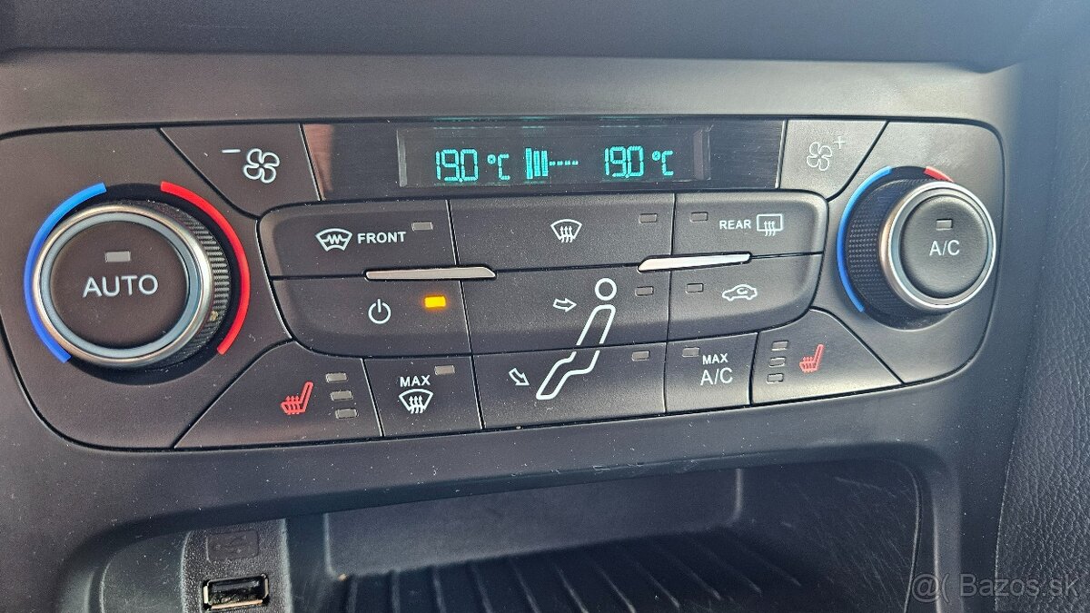 Ford Focus Kombi 2.0 TDCi Duratorq Titanium - 14