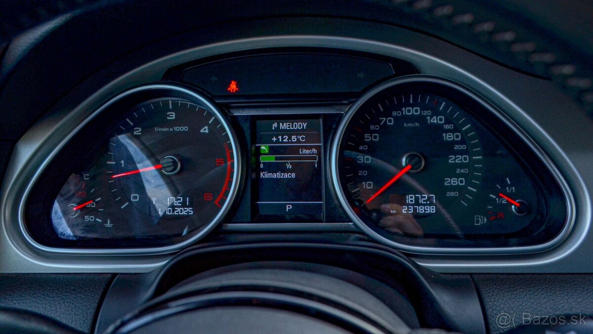 Audi Q7 V8 quattro 4.2 TDI - 14