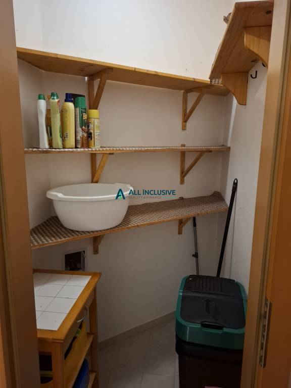 Priestranný byt v centre Bratislavy so záhradou - 14