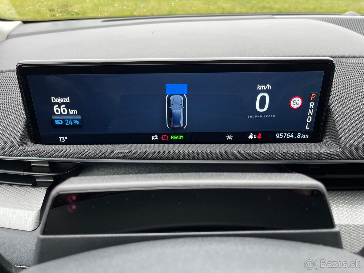 Ford Mustang Mach E RWD - 14