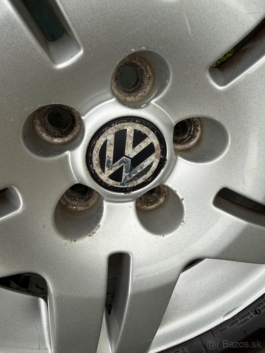 VW original elektrony + pneu R15 195/65 - 14