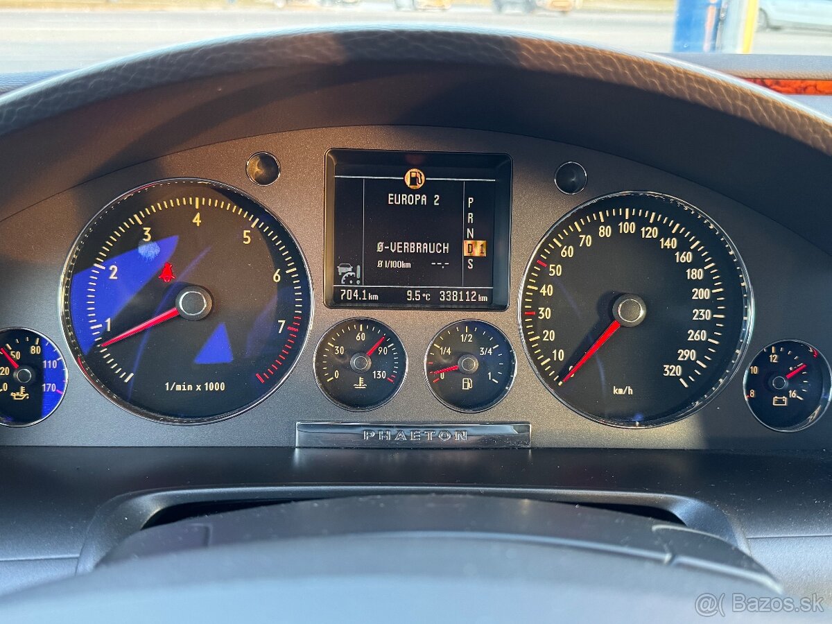 VW PHAETON 4.2 V8 4Motion - 14