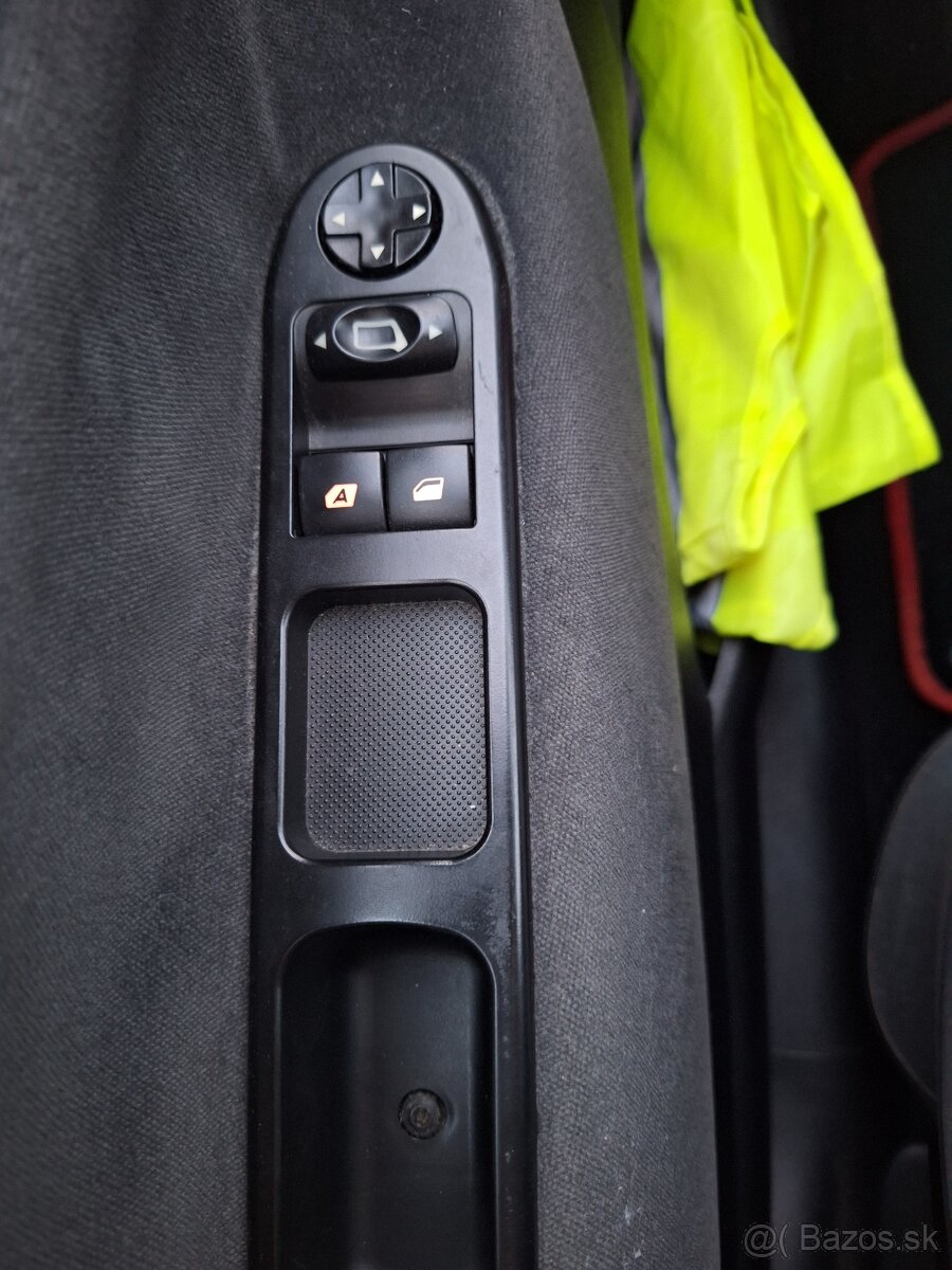 Peugeot 207, 1.4 16V, 65 kW / 88 HP, 5dv, r.v. 2007 - 14