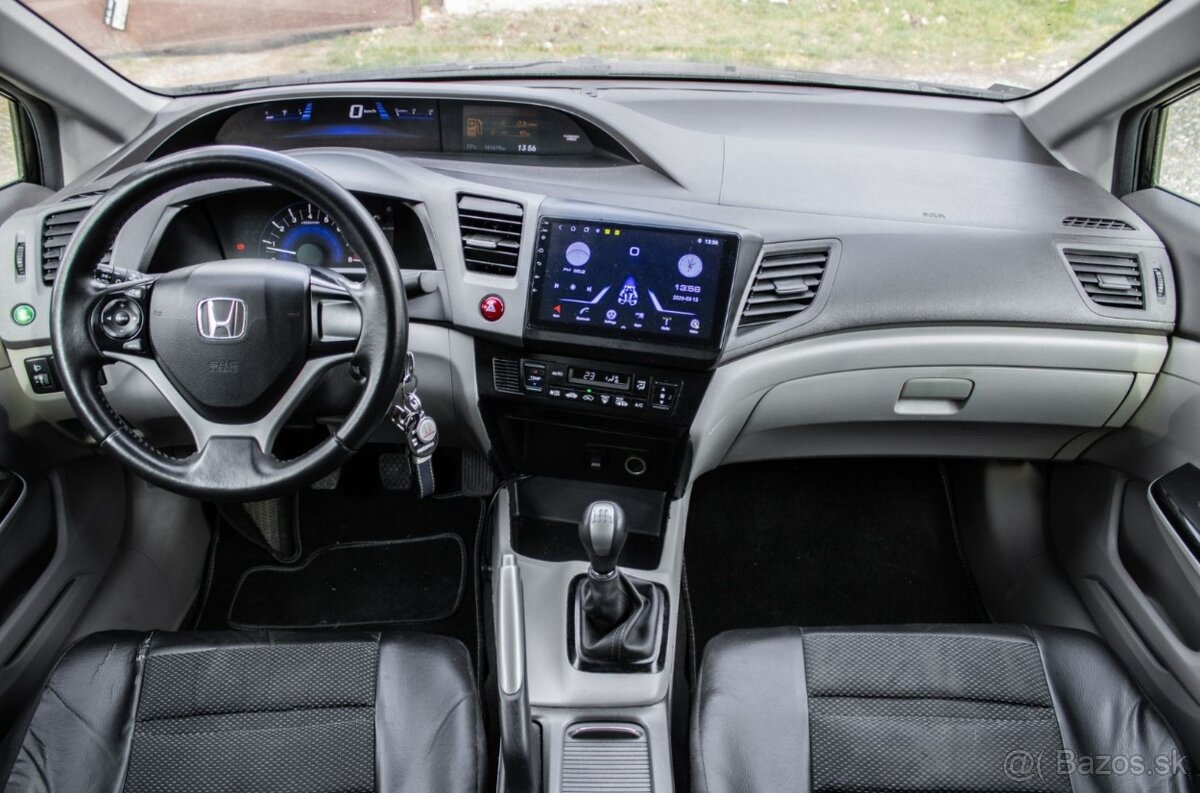 Honda Civic 1.8 i-VTEC, 104kW, M6 - 14