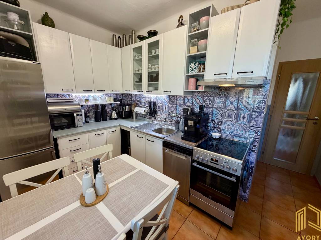 NA PREDAJ 3 - IZB. BYT s BALKÓNOM, SENICA - CENTRUM - 14