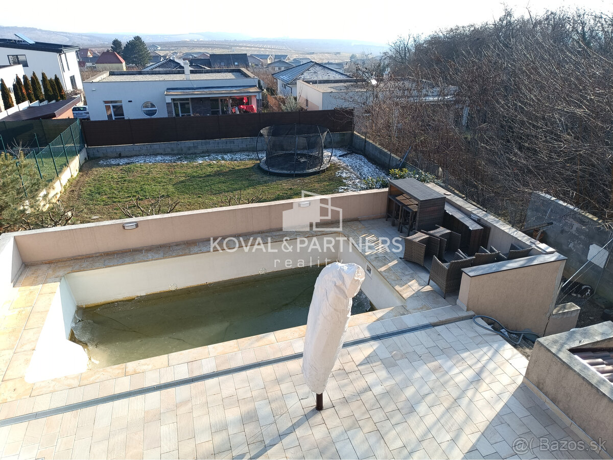 7 izbový dom s moderným vybavením - Štitáre - Nitra - 14