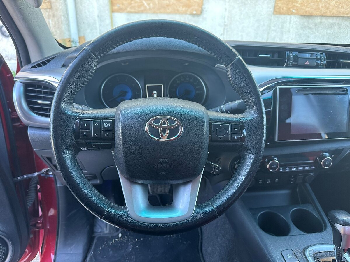 Toyota Hilux DC 2.4 D-4D - 14
