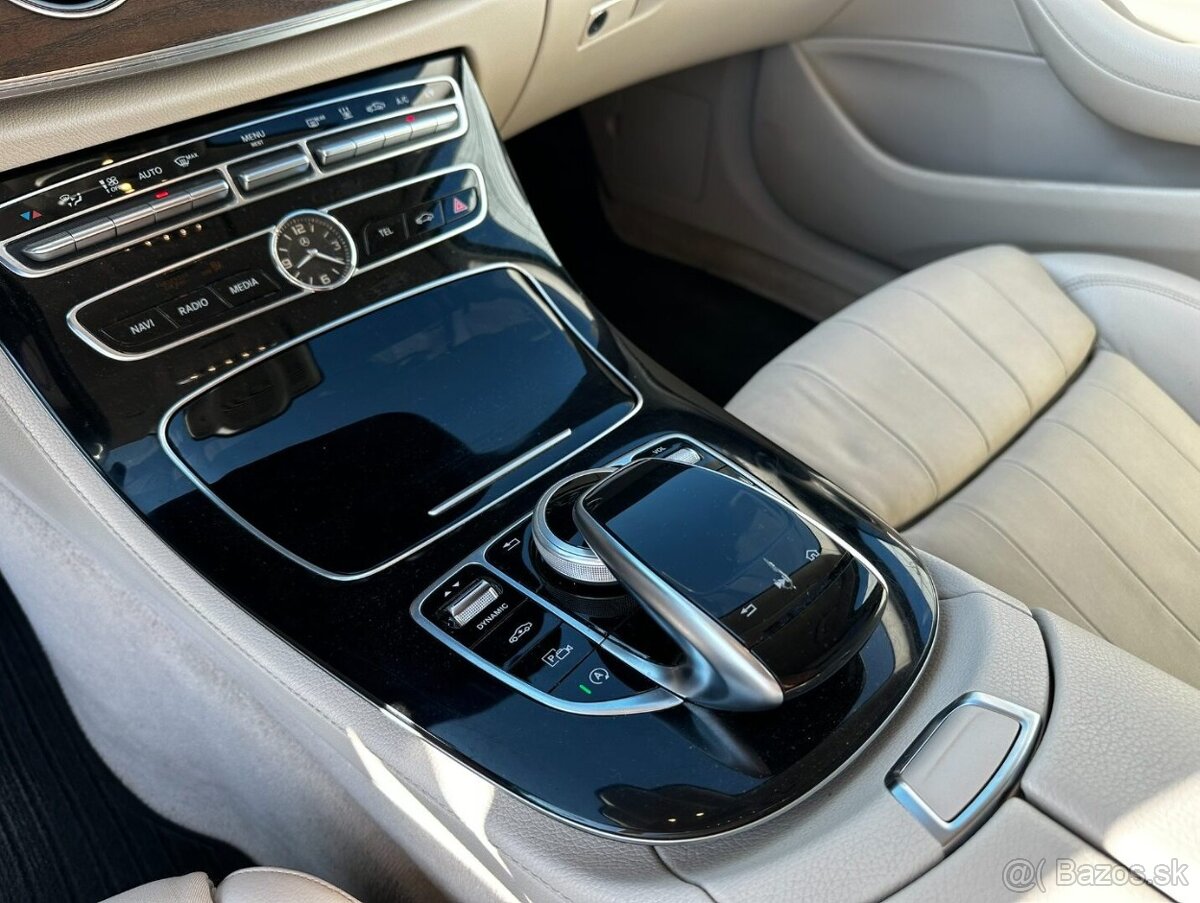 Mercedes-Benz E 220 d 4MATIC AllTerrain - 14