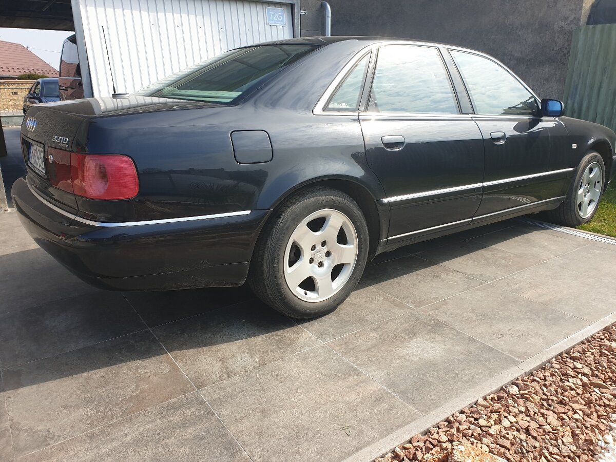 Audi A8d2 3.3 TDI V8 quattro facelift - 14