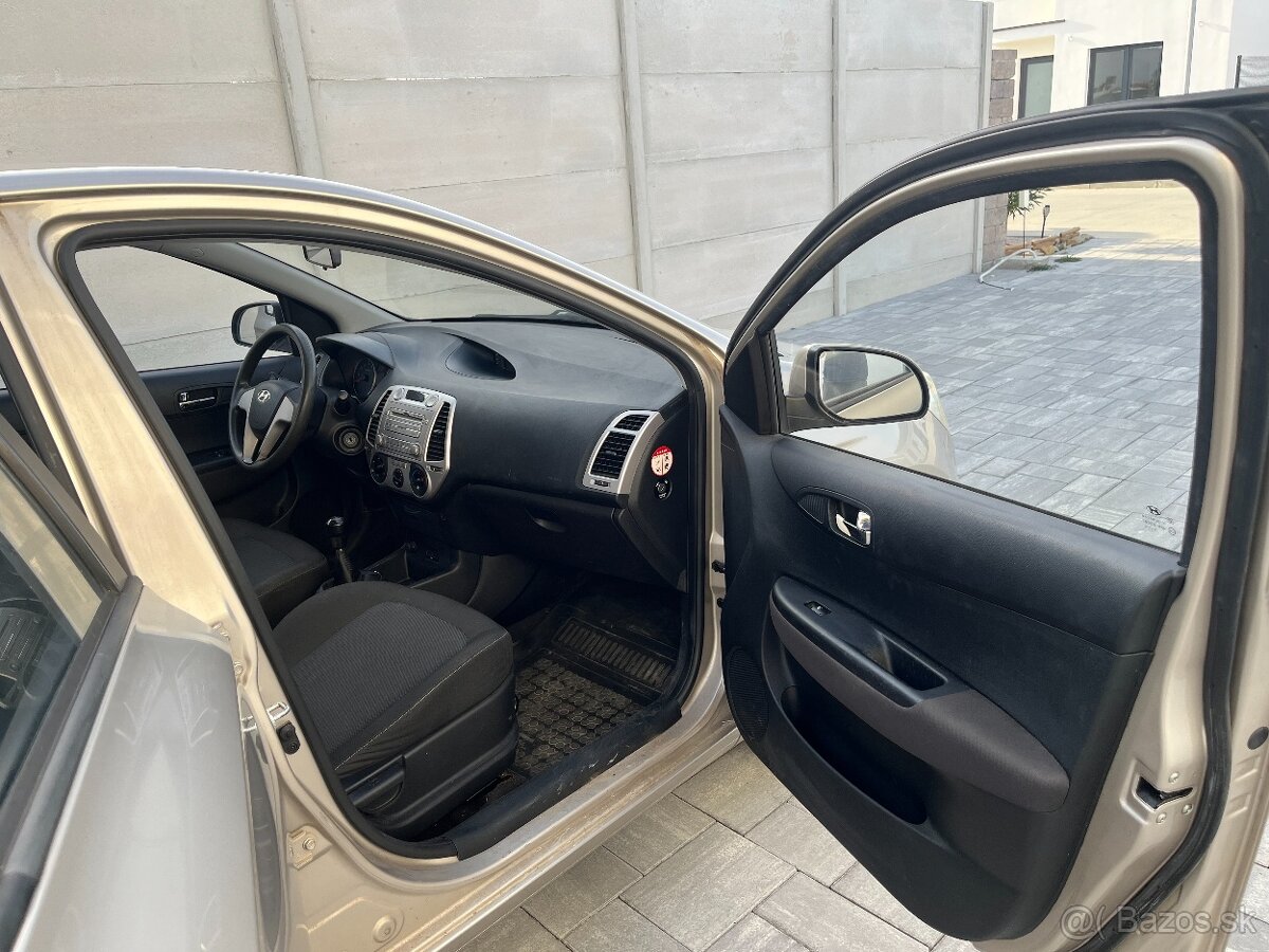 Hyundai i20, 1.2 benzín, r.v. 2011 - 14