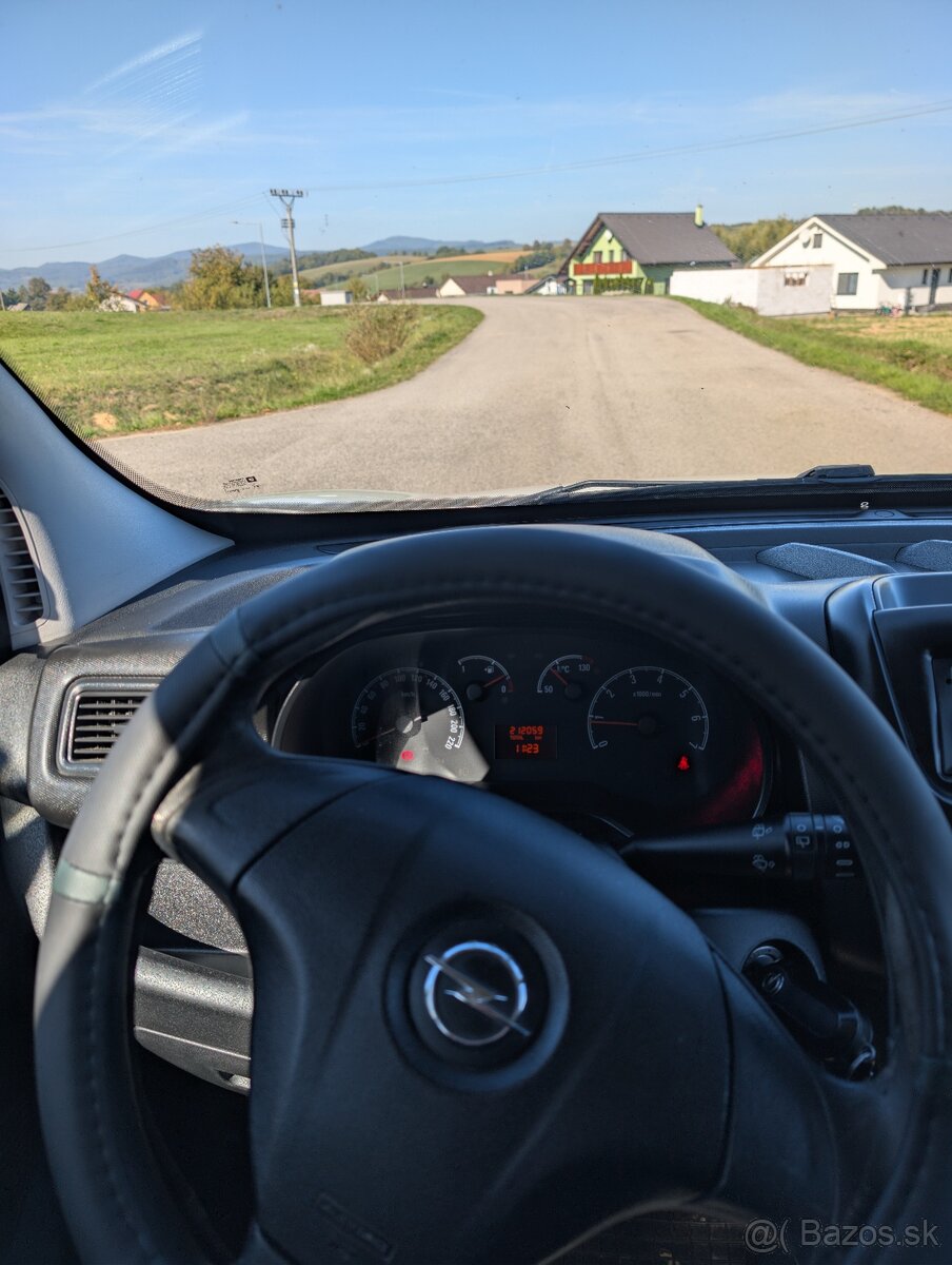 Opel Combo 1.3 cdti 66kw - 14