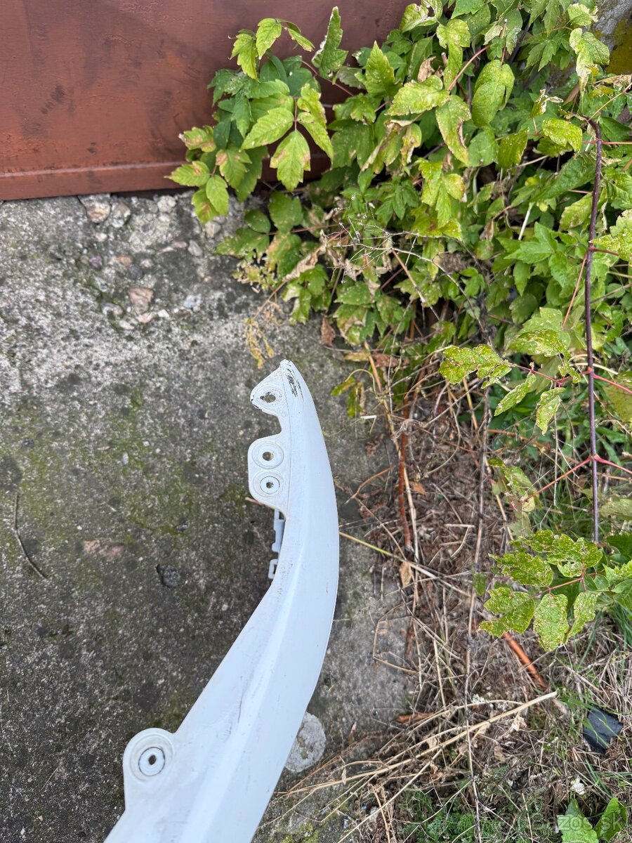 Predny naraznik Opel Astra od 2020 - 14