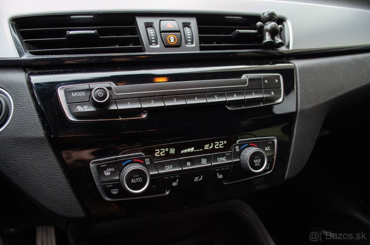 BMW X1 sDrive 18i Advantage A/T - 14