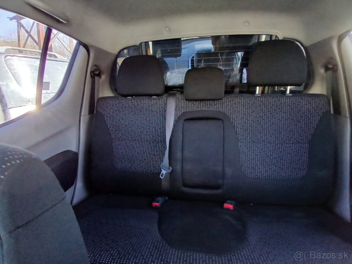 Mitsubishi L200 vo výbave DAKAR - 14