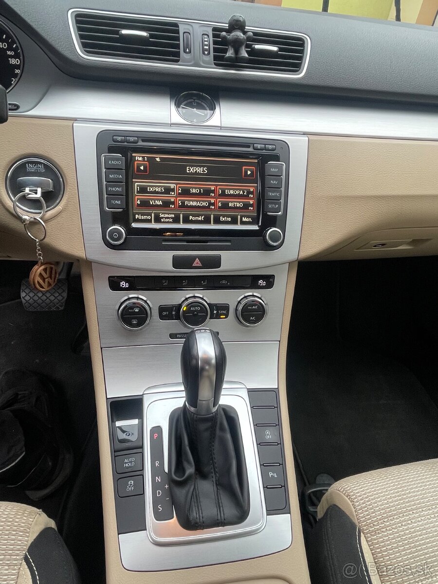 VOLKSWAGEN PASSAT CC 2.0 tdi 103Kw DSG - 14