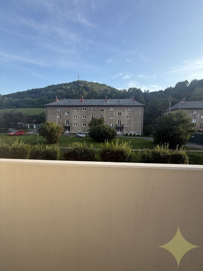 REZERVOVANÉ Priestranný 2,5-izbový byt s balkónom po komplet - 14